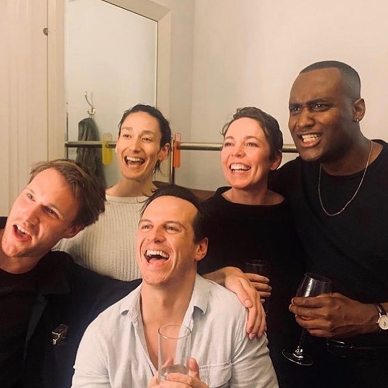 Behind the scenes Reparto